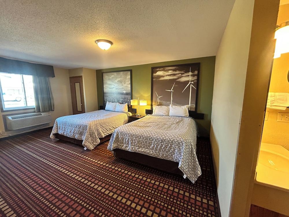 Two Queen Non Smoking at Relax Inn & Suites in Adair